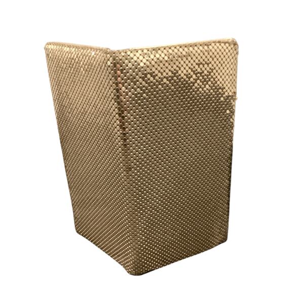 Beautiful Women’s Gold Mesh Folding Card Wallet - Picture 3 of 4